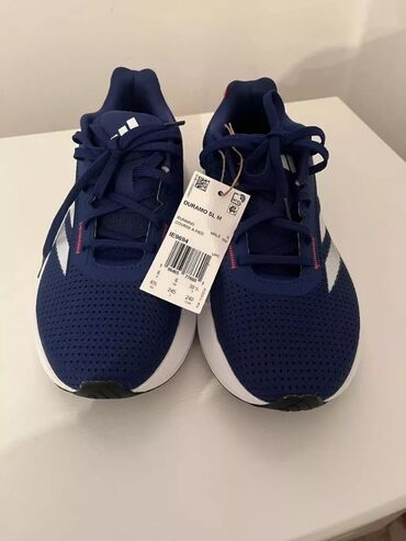 adidas zhenskie botinki: Кроссы из Америки заказывали, размер 39 обсалютно новые, оригинал