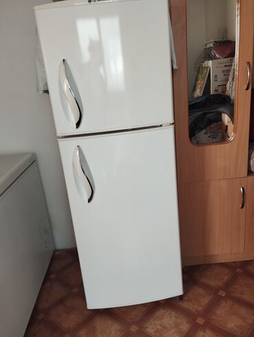 холодильник для кухня: Холодильник LG, Б/у, Двухкамерный