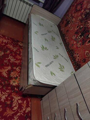 мебель мягкая бу: Продаю односпальные кровать за 3000 сом номер телефона