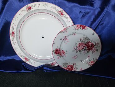 Kuhinjski setovi: Nov porcelanski vintaz,etazer. Porcelanski etazer,sve na njemu odsjaj — 12