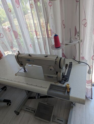 швейная машинка для дома: Швейная машина Jack, Автомат