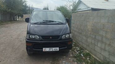 задний мос москвич: Mitsubishi Space Gear: 2000 г., 2 л, Механика, Бензин, Вэн/Минивэн