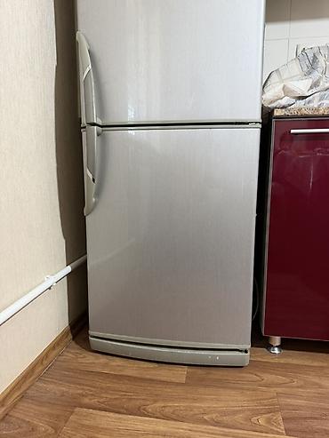 mini refrigerator: Холодильник LG нофроз, двухкамерный, серебристый (серый металл). - — 3