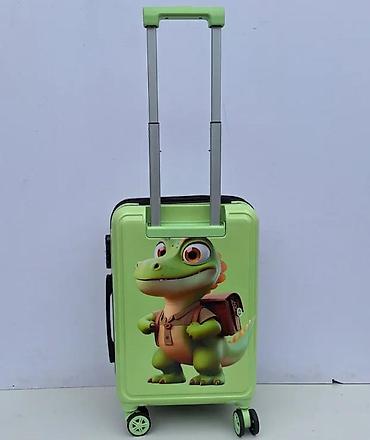 Rančevi, torbe i koferi: Dečiji koferi – set od 2 komada, zeleni, sa motivom malenog — 3