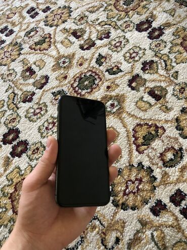 Apple iPhone: IPhone X, Б/у, 64 ГБ