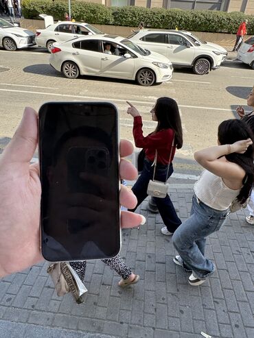 Apple iPhone: IPhone 11, 128 GB, Ağ, Face ID