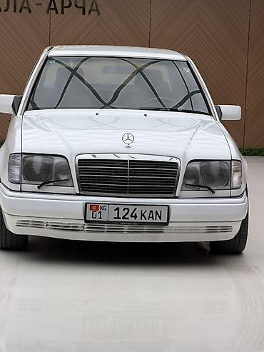 ромашки на мерс: Mercedes-Benz W124: 1995 г., 3.2 л, Автомат, Бензин, Седан — 7