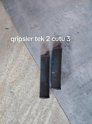 Motosiklet üçün sükan qrifləri - Material: rezin - Rəng: qara -