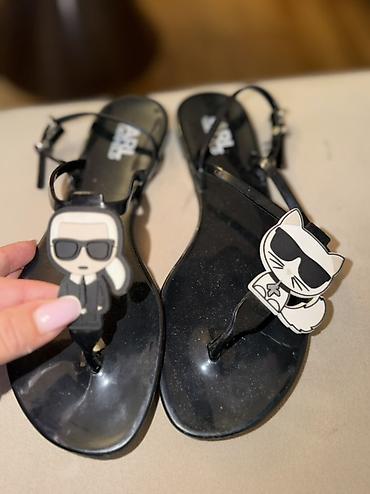 espadrile gant: Karl Lagerfeld ženske sandale – crne, japanke sa kaišićem oko članka — 2