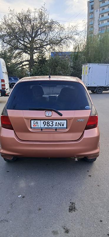 Honda: Honda Fit: 2005 г., 1.3 л, Вариатор, Бензин, Хэтчбэк — 4