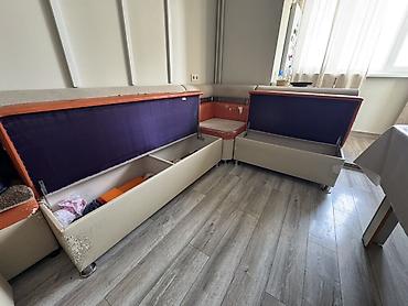 угловой диван кухня: Кухонный уголок 2200*1700 с большим обеденным 1600*85 столом и 4 — 3