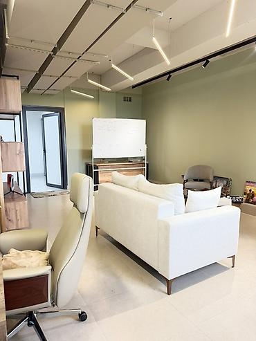 офисы на аренду: Аренда офисов, 33 м², В торговом центре — 3