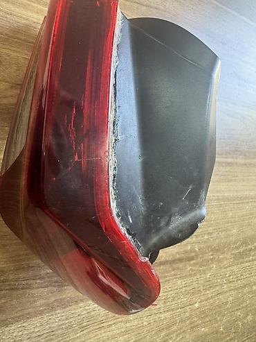 Məhsul: Arxa fənər (taillight) - Rəng/optika: Qırmızı şəffaf korpus