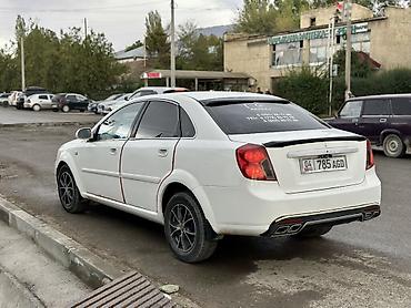 авто в такси: Daewoo Lacetti: 2003 г., 1.6 л, Механика, Бензин, Седан — 4