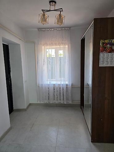 Долгосрочная аренда домов: 47 м², 3 комнаты, Парковка, Забор, огорожен — 1