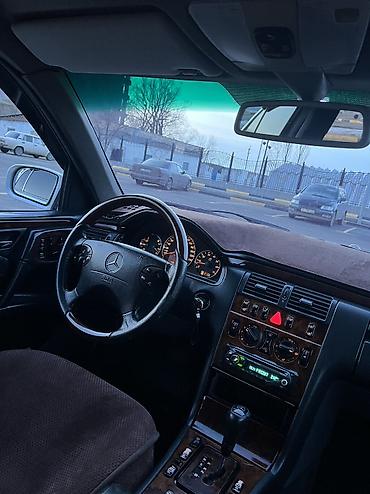 Mercedes-Benz: Mercedes-Benz E-Class: 2001 г., 3.2 л, Типтроник, Бензин, Седан — 17