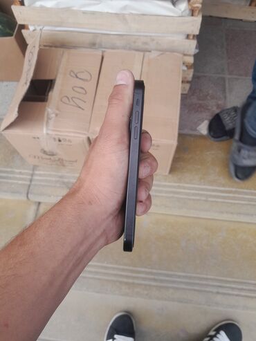 IPhone 16, 64 GB, Black Titanium