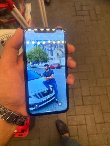 iphone batarya: IPhone 11, 64 GB, Qara