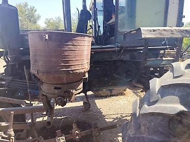 Traktorlar: Traktor motor 0.9 l, İşlənmiş — 12