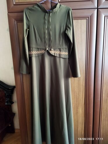 hicab ziyafet geyimleri: Вечернее платье, M (EU 38)