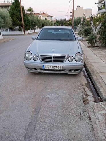 Mercedes-Benz E 200: 2 l | 2000 year Limousine