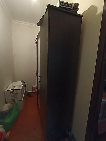 Mebel: İşlənmiş, 4 qapılı, Güzgülü, Qəhvəyi, Taxta, Açılan, Düz dolab — 1
