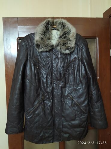 куртка: Женская куртка XL (EU 42), цвет - Коричневый