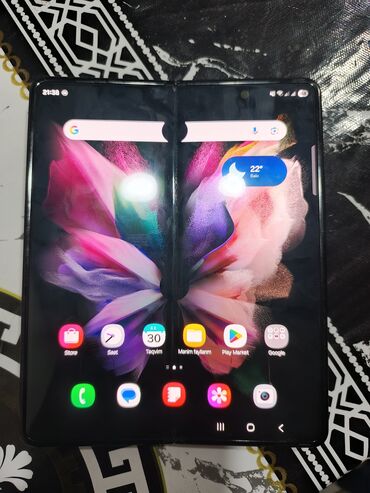 телефон fly черный: Samsung Galaxy Z Fold 3, 256 ГБ, цвет - Черный, Сенсорный, Отпечаток пальца, Две SIM карты