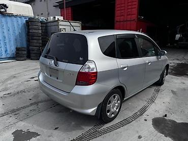 fit 2: Крышка багажника Honda, 2004 г., Б/у, Оригинал — 3