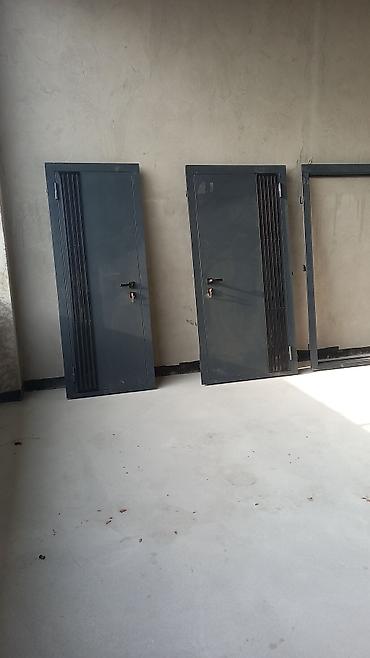 Двери для домов и квартир: Двери для домов и квартир, Бронированная, Одностворчатая, Кыргызстанская, Со стеклом, цвет - Фиолетовый — 15