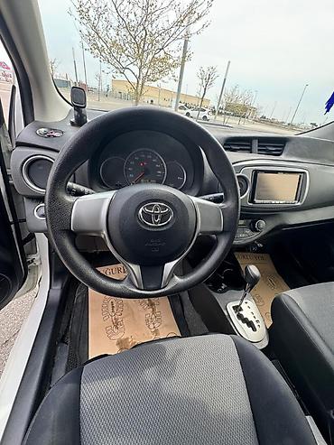 range rover satilir: Toyota Vitz: 1.3 l | 2012 il Hetçbek — 3