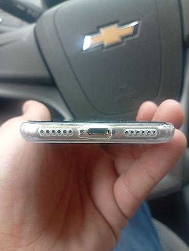 Apple iPhone: IPhone 7, 32 GB, Qara — 7