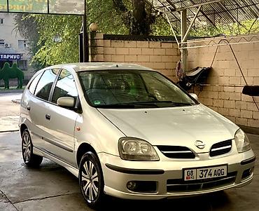 Nissan Almera Tino: 2003 г., 1.8 л, Механика, Бензин, Хэтчбэк