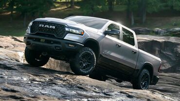 Dodge: Dodge Ram 1500: 2021 г., 5.7 л, Автомат, Гибрид, Пикап — 2