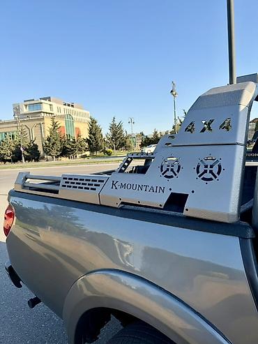 pickup l200: Mitsubishi L200: 2.5 l | 2015 il 279500 km Pikap — 8