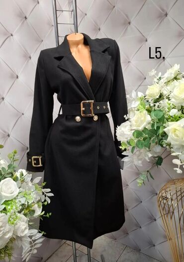 Kaputi: Dior kaputi
Do 2XL
4500din🥰😊 — 11