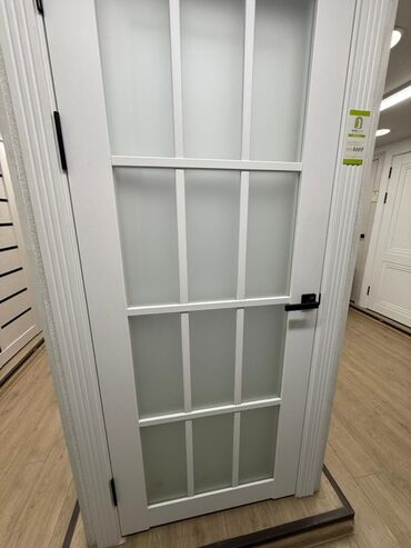 дверь внутренняя: Ички эшик айнек менен, Сол, түсү - Ак