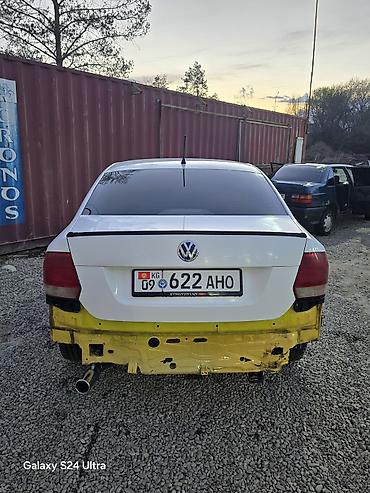 фольксваген 2: Volkswagen Polo: 2015 г., 1.6 л, Механика, Бензин, Седан — 3