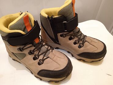 Čizme: Čizme, Lc Waikiki, Veličina - 33 na lalafo.rs — 1 Čizme: Čizme, Lc Waikiki, Veličina - 33 — 1