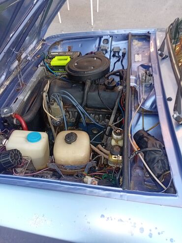 VAZ (LADA): Model: VAZ 2101 (Jiguli) Kuzov: sedan, mavi rəng Dövlət nömrə nişanı — 5