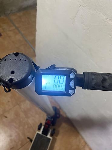 Elektrikli samokatlar: Təcili satılır! Elektrik skuter. Elektrik samokat. Mator və batareya — 3