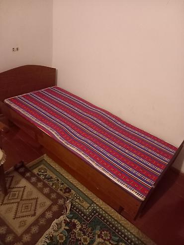 divan carpayi: Salam tek neferlik kravat 5 ededir tecili satilir riyal alan gelib — 10