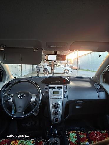 tayota yris: Toyota Yaris: 2008 г., Автомат, Бензин, Хэтчбэк — 4