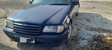 gurcustan masin bazari vito: Mercedes-Benz C 240: 2.2 l | 1999 il Sedan