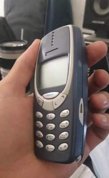 моби с: Noki 3310, батарейку нужно заменить, остальные идеал