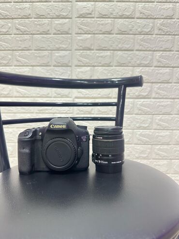 Fotokameralar: Canon 60D 18 55 linza ilə 400 azn Canon 7D 18 55 linza ilə 350 azn lalafo.az -da Fotokameralar: Canon 60D 18 55 linza ilə 400 azn Canon 7D 18 55 linza ilə 350 azn