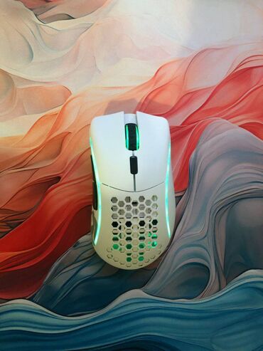 am 4: Glorious Model D Minus Wireless White Matte Open-box состояние