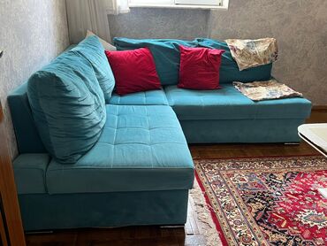 Divan və masa dəstləri: Künc divan, İşlənmiş, Açılmayan, Bazalı, Parça, Çatdırılma yoxdur