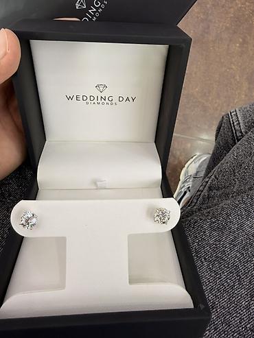 Брилианттары бар сөйкөлөр: Серьги-пусеты Wedding Day Diamonds - Классические пусеты с круглым — 1