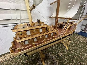 Другой декор и предметы интерьера: Большие декоративные модели парусников ручной работы из дерева — 10